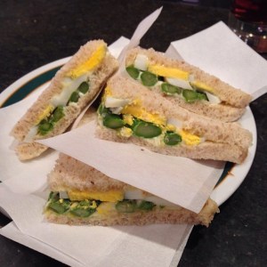 Tramezzino Uova e Asparagi